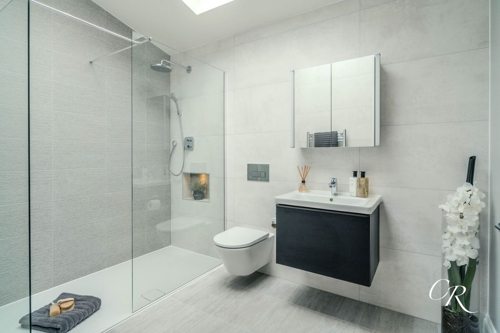 Additional image 13 of 3 bed end terrace house for saleCarlton Street, Cheltenham GL52