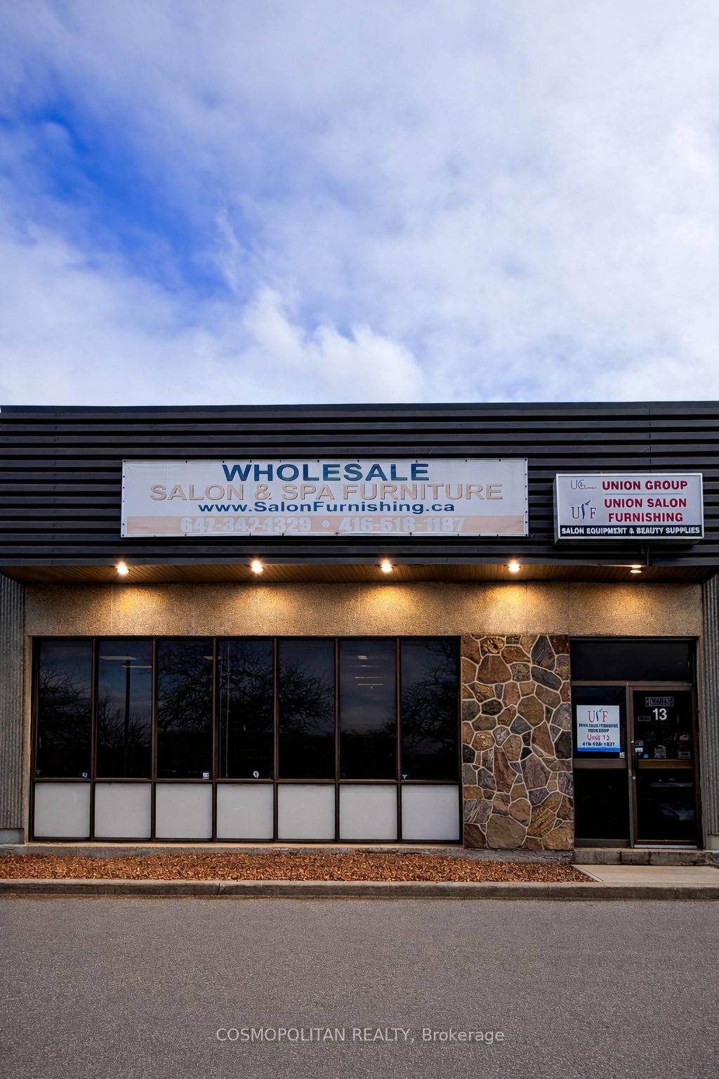 2470 Lucknow Drive, Mississauga, ON, L5S 1J9