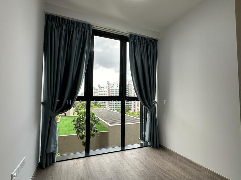 Additional image 13 of 86 Compassvale Bow