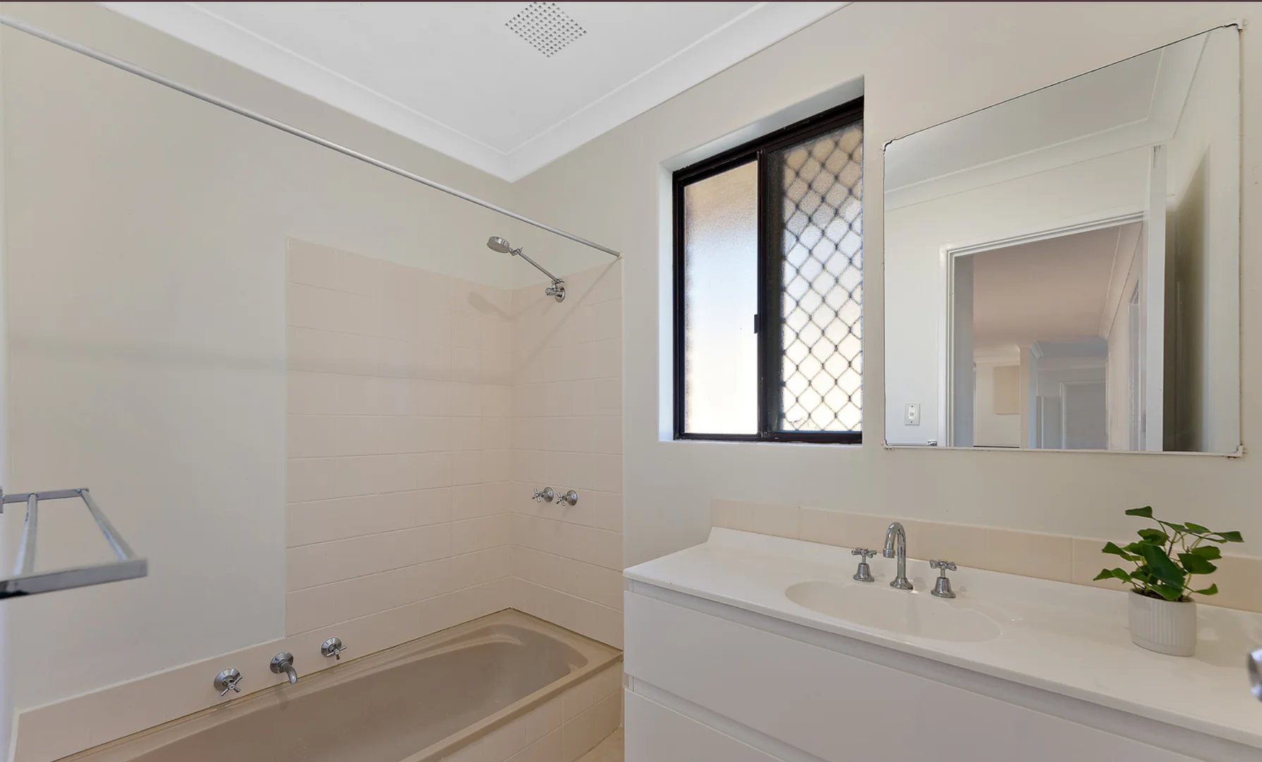 Additional image 17 of 65 Littleham Loop, Quinns Rocks WA 6030