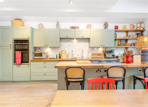 Ashbourne Grove, East Dulwich, London SE22