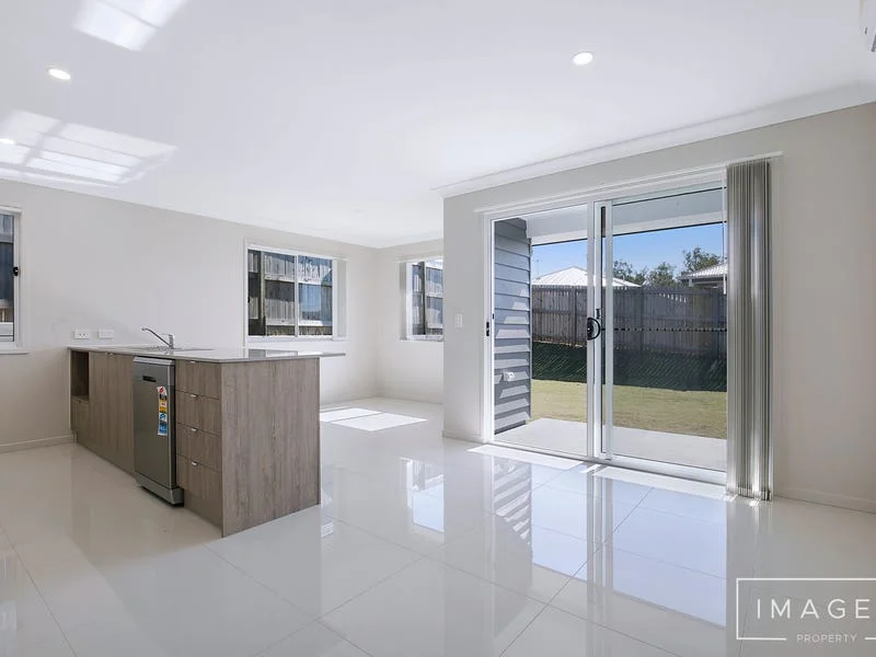 Additional image 2 of 1/13 Mount Mitchell St, Park Ridge QLD 4125
