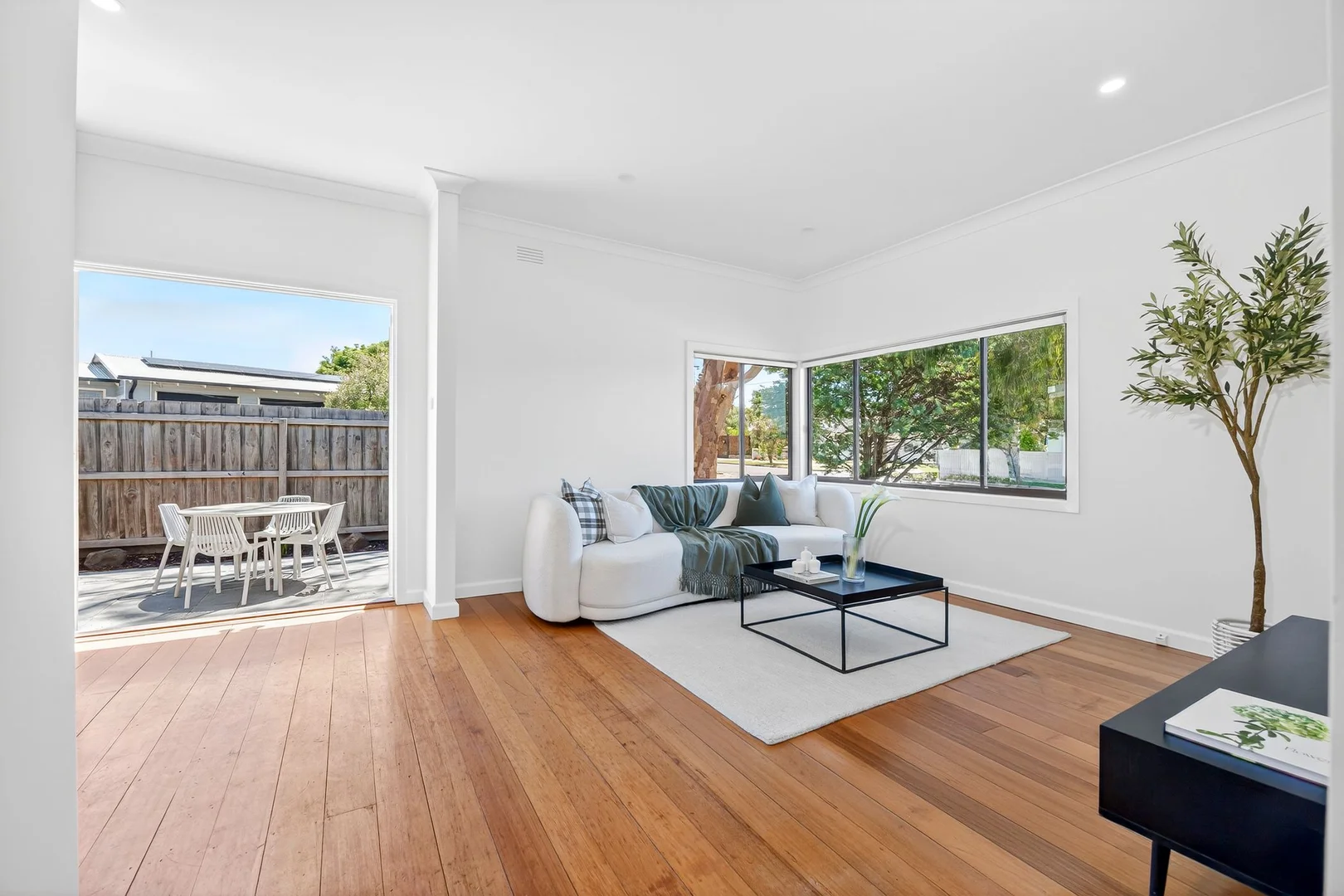 Additional image 2 of 32 Hamlyn Avenue, Hamlyn Heights VIC 3215