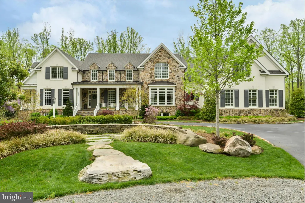 9697 Mill Ridge Lane, Great Falls, VA 22066