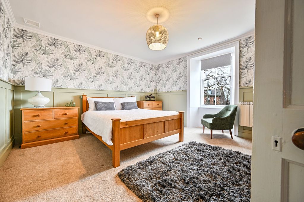 Additional image 10 of 3 bed flat for saleUpper Davaar, 75 High Street, Biggar ML12