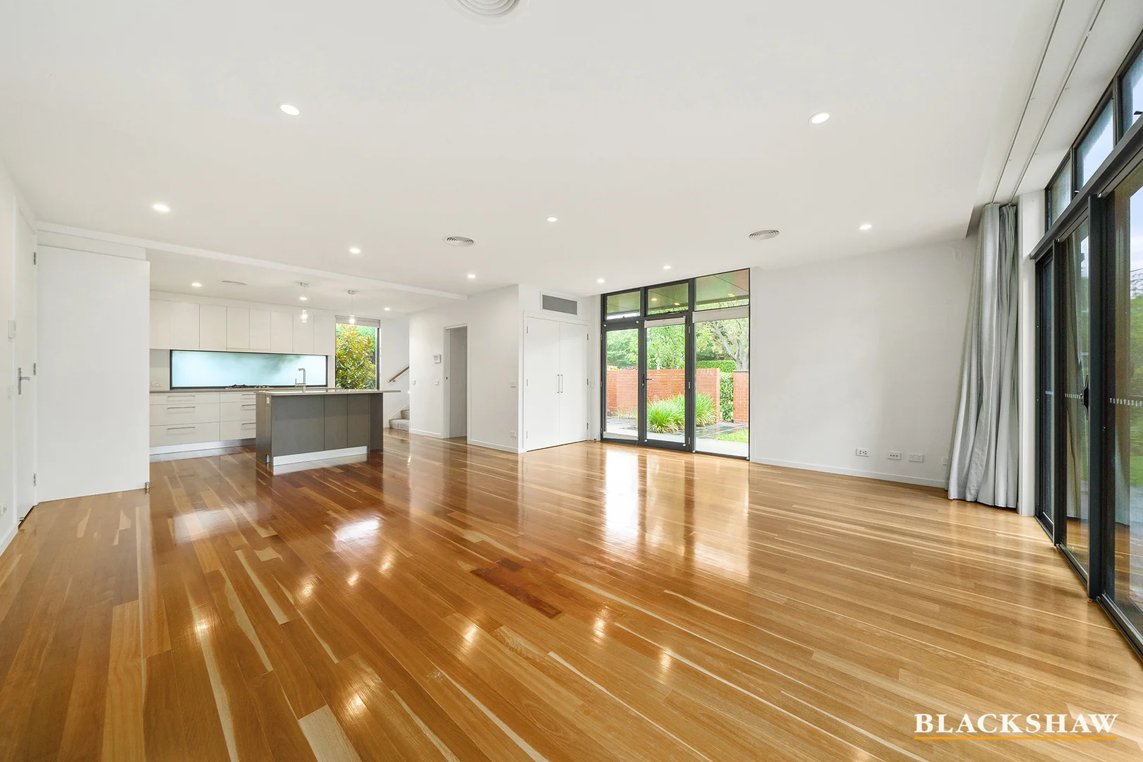Additional image 3 of 32 Mueller Street, Yarralumla ACT 2600