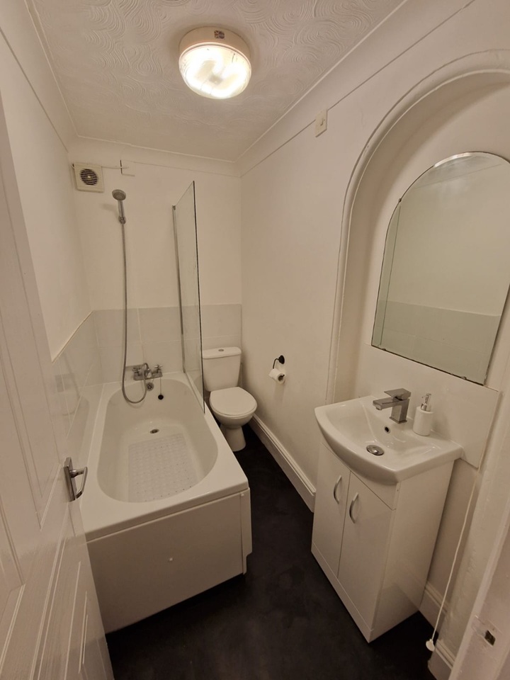 Additional image 4 of Studio Flat, Lewes Road, BN2, N1 7GU