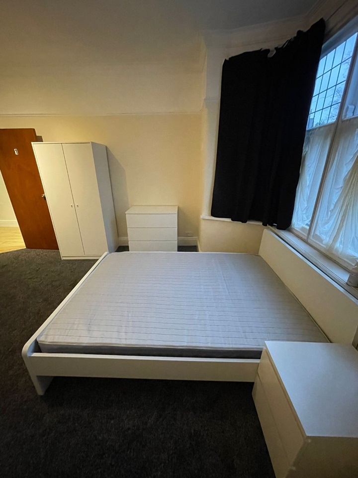 Additional image 2 of Room in a Shared House, Victoria Park Road, LE2, N1 7GU
