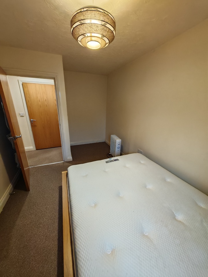 2 Bed Flat, Waterside, CV1, N1 7GU photo 4
