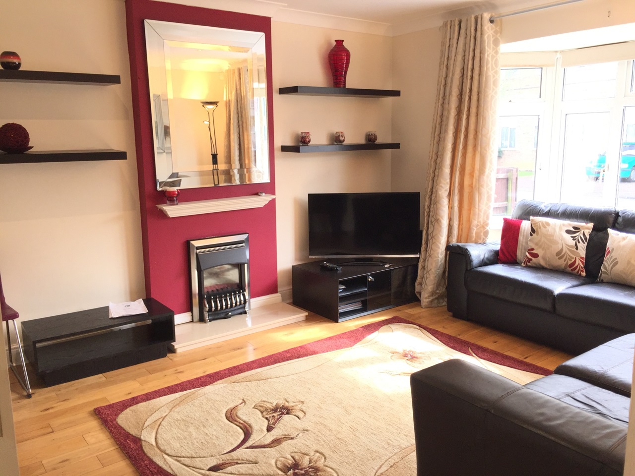 4 Bed Semi-Detached House, Elfleda Road, CB5, N1 7GU