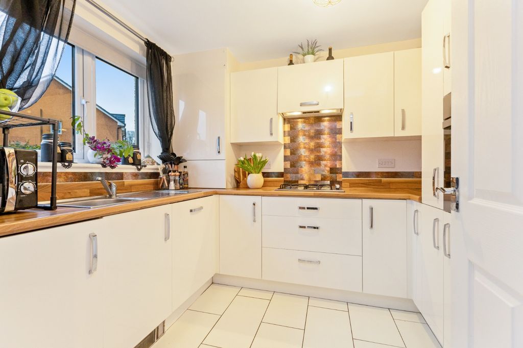Additional image 3 of 3 bed semi-detached house for sale47 Foster Road, Penicuik EH26