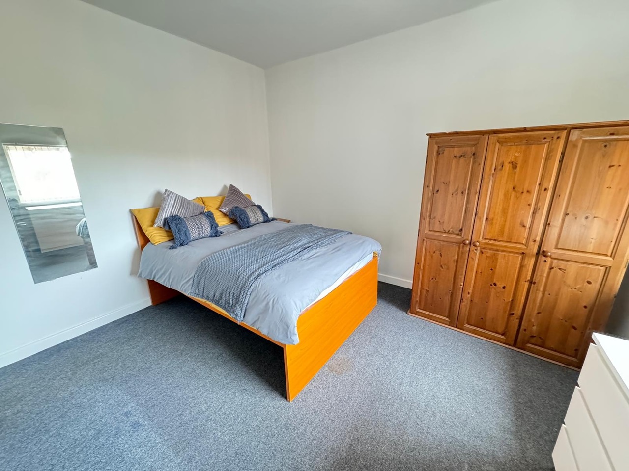 Additional image 6 of Studio Flat, Manor Road, CV1, N1 7GU