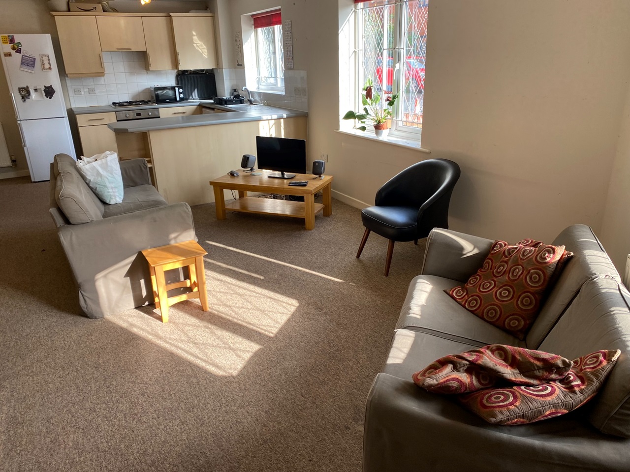 2 Bed Flat, Newbold Walk, M15, N1 7GU