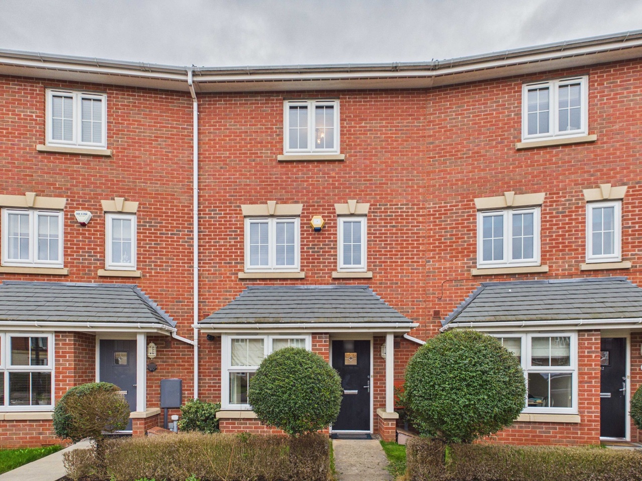 4 Bed Terraced House, Panama Circle, DE24, N1 7GU