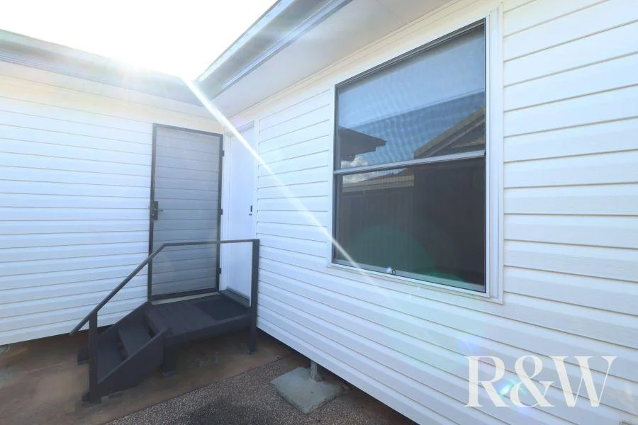 13A Chatsworth Road, St Clair NSW 2759