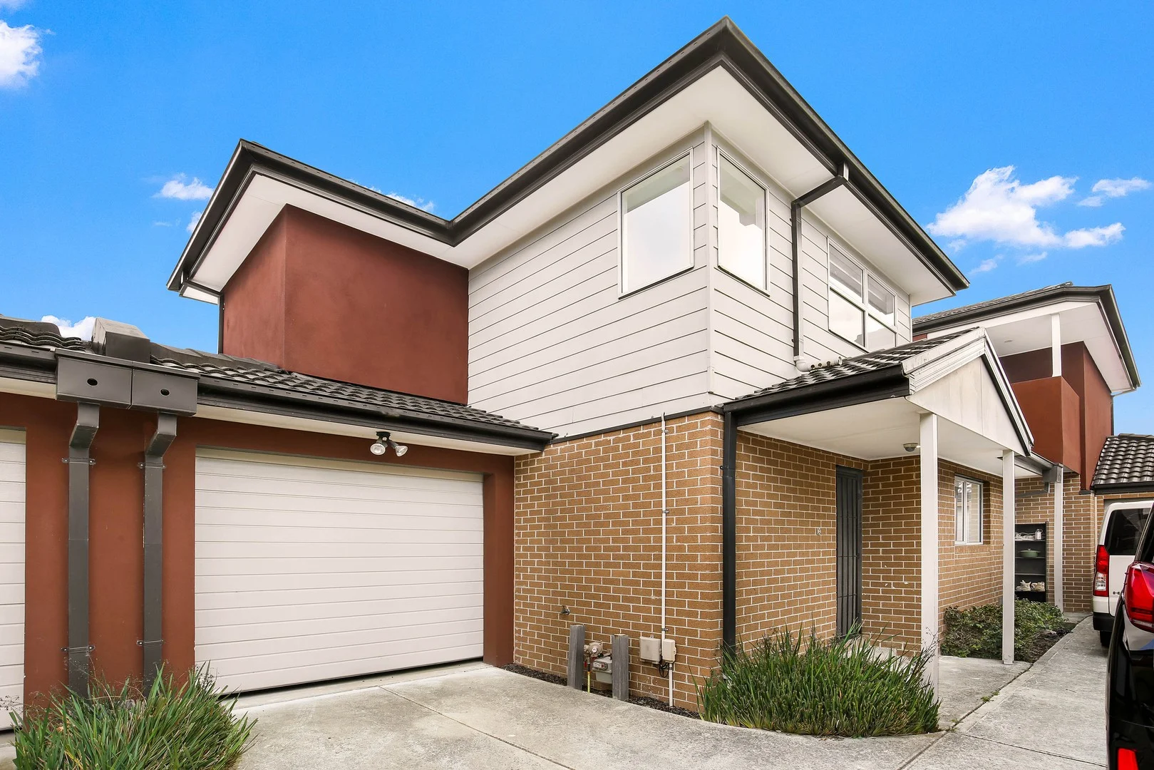 2/42 Eisenhower Street, Reservoir VIC 3073