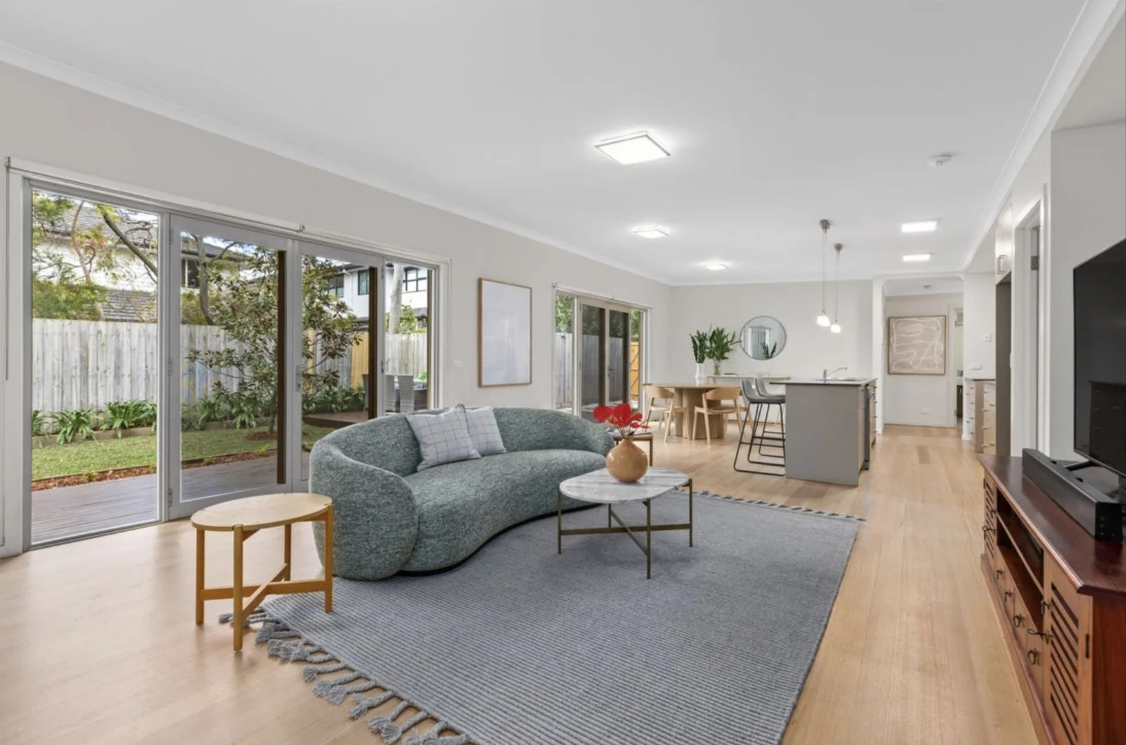 2/9 Baker Street, Murrumbeena VIC 3163