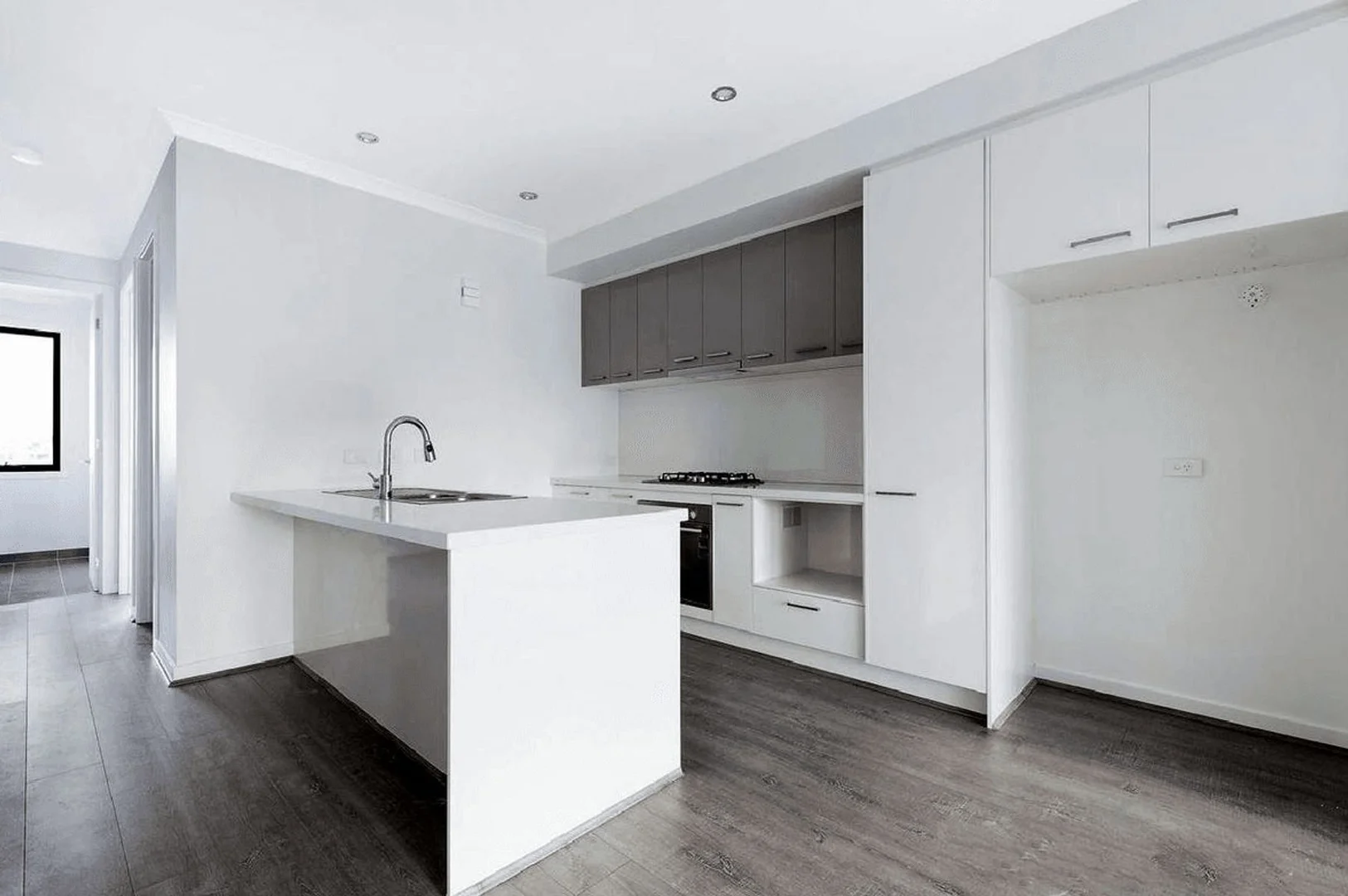 50 Quarter Circuit, Springvale VIC 3171 photo 2