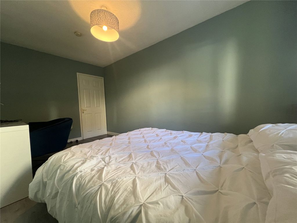 Additional image 6 of 2 bed flat for saleThe Clicketts, Tenby, Pembrokeshire SA70