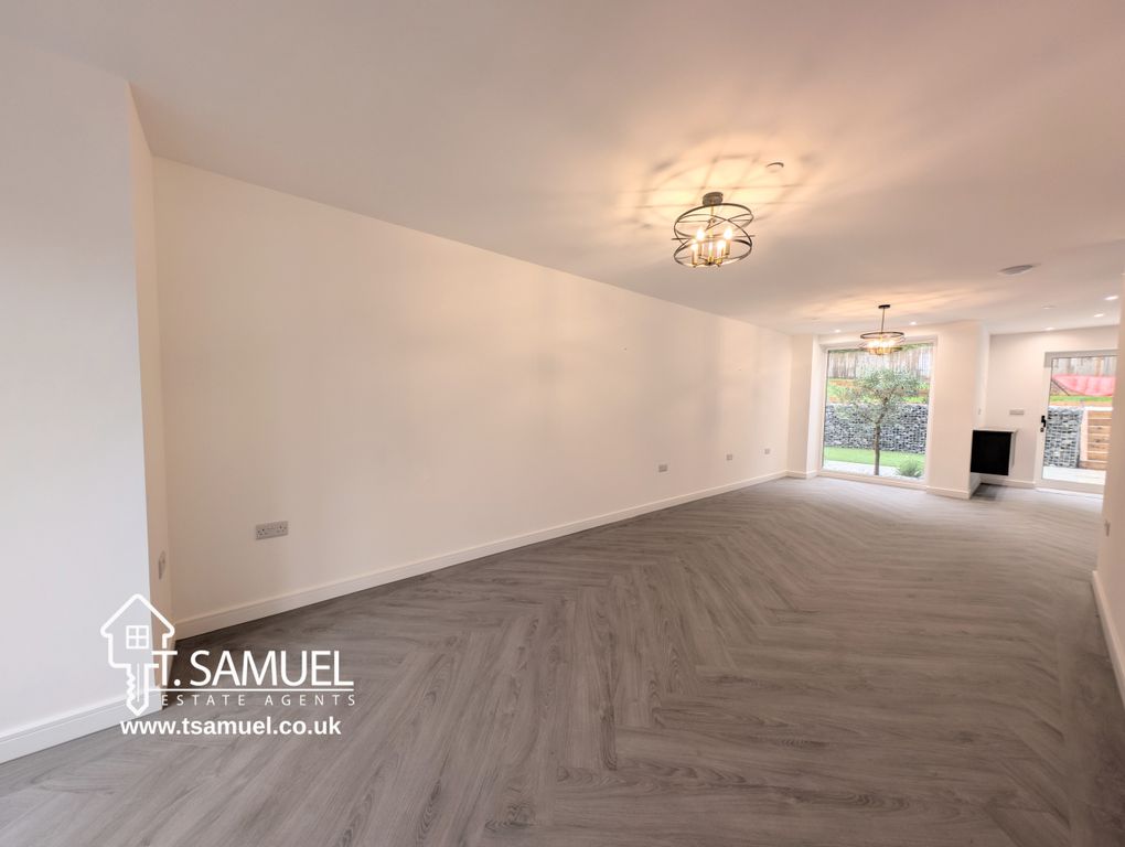 Additional image 94 of 5 bed detached house for saleThe Oaks, Trem Y Dyffryn, Mountain Ash CF45