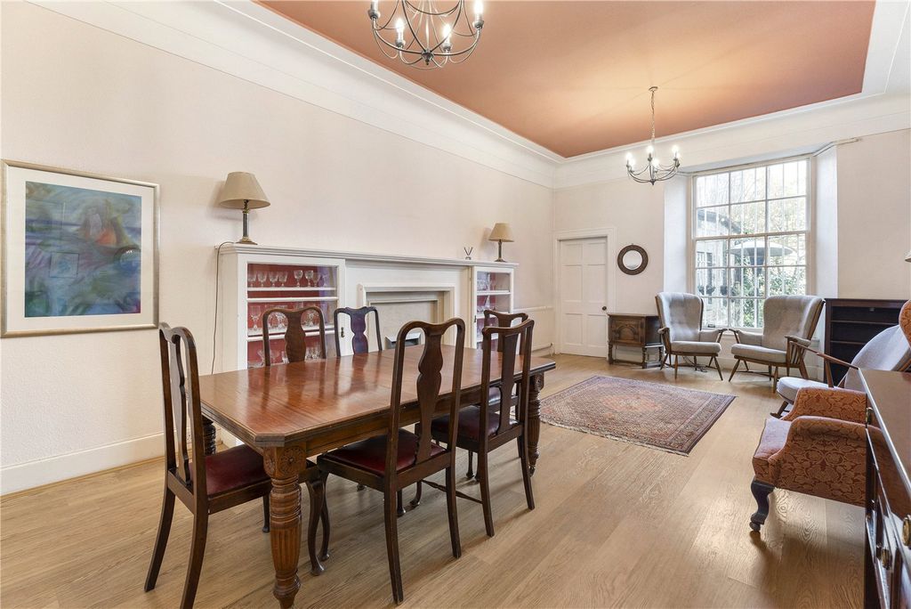 Additional image 7 of 4 bed flat for saleClarendon Crescent, West End, Edinburgh EH4