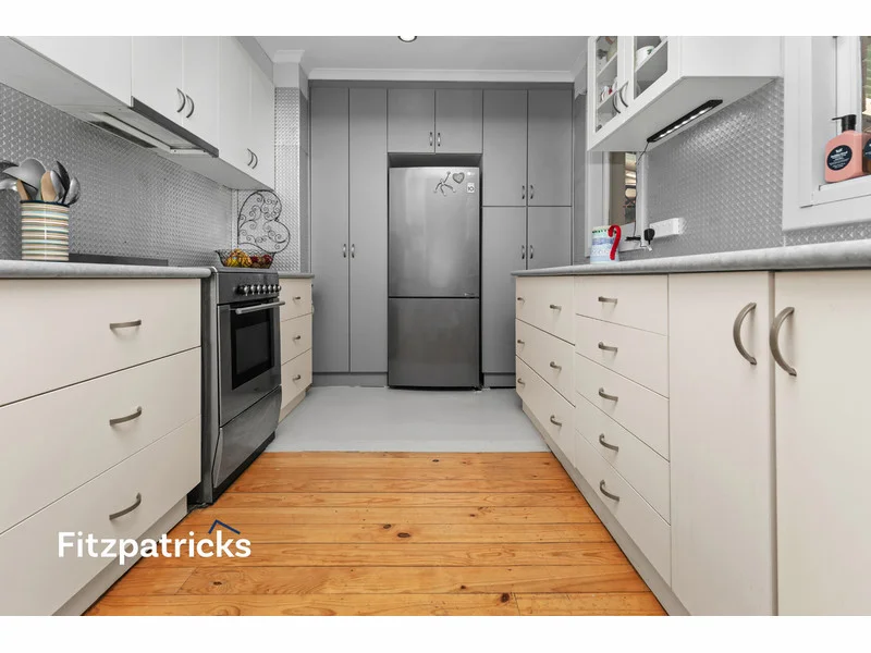 Additional image 2 of 32 Chifley Crescent, Kooringal NSW 2650