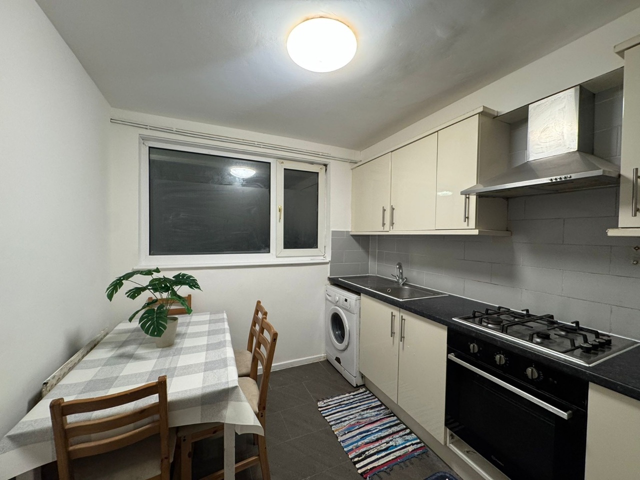 Room in a Shared House, Roberta St, E2, N1 7GU photo 5