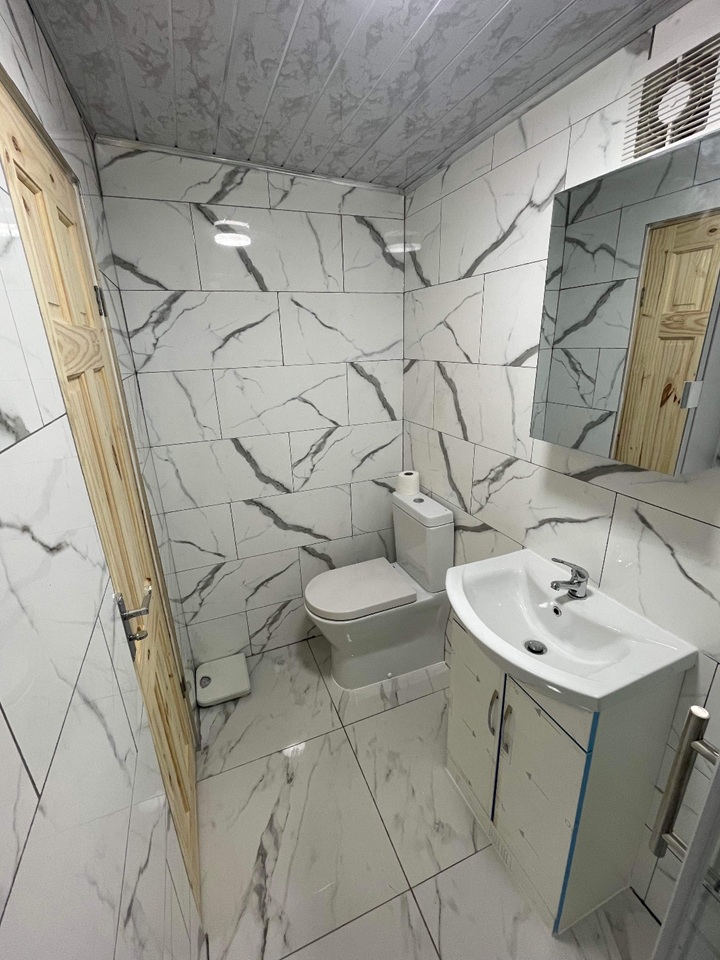 Studio Flat, Manchester, M14, N1 7GU photo 4