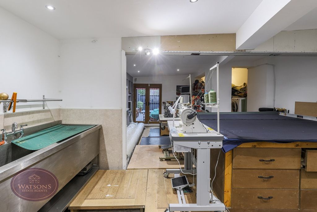 Additional image 30 of 4 bed detached house for saleDerby Road, Eastwood, Nottingham NG16