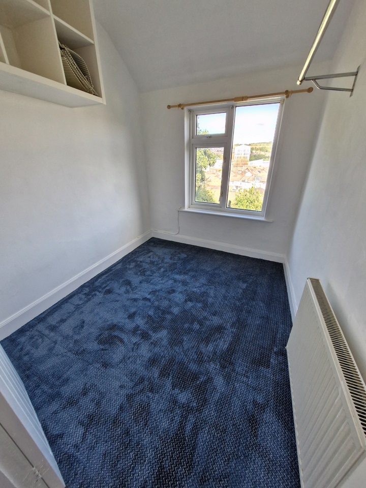 2 Bed Flat, Kimberley Road, BN2, N1 7GU photo 2