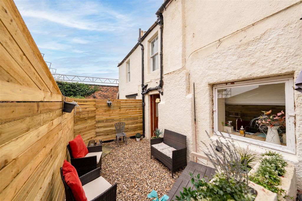 Additional image 4 of 4 bed terraced house for sale38 High Street, Coldstream TD12