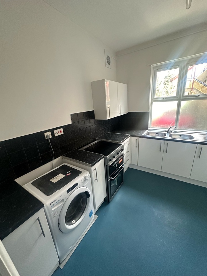 Additional image 7 of Room in a Shared House, Carlyle Road, CB4, N1 7GU