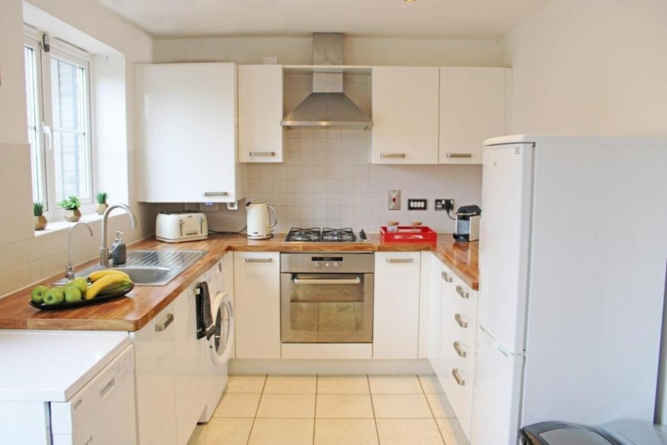 Additional image 5 of 3 Bed Semi-Detached House, Grebe Court, CB5, N1 7GU