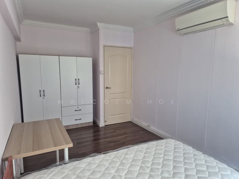 632 Woodlands Ring Road