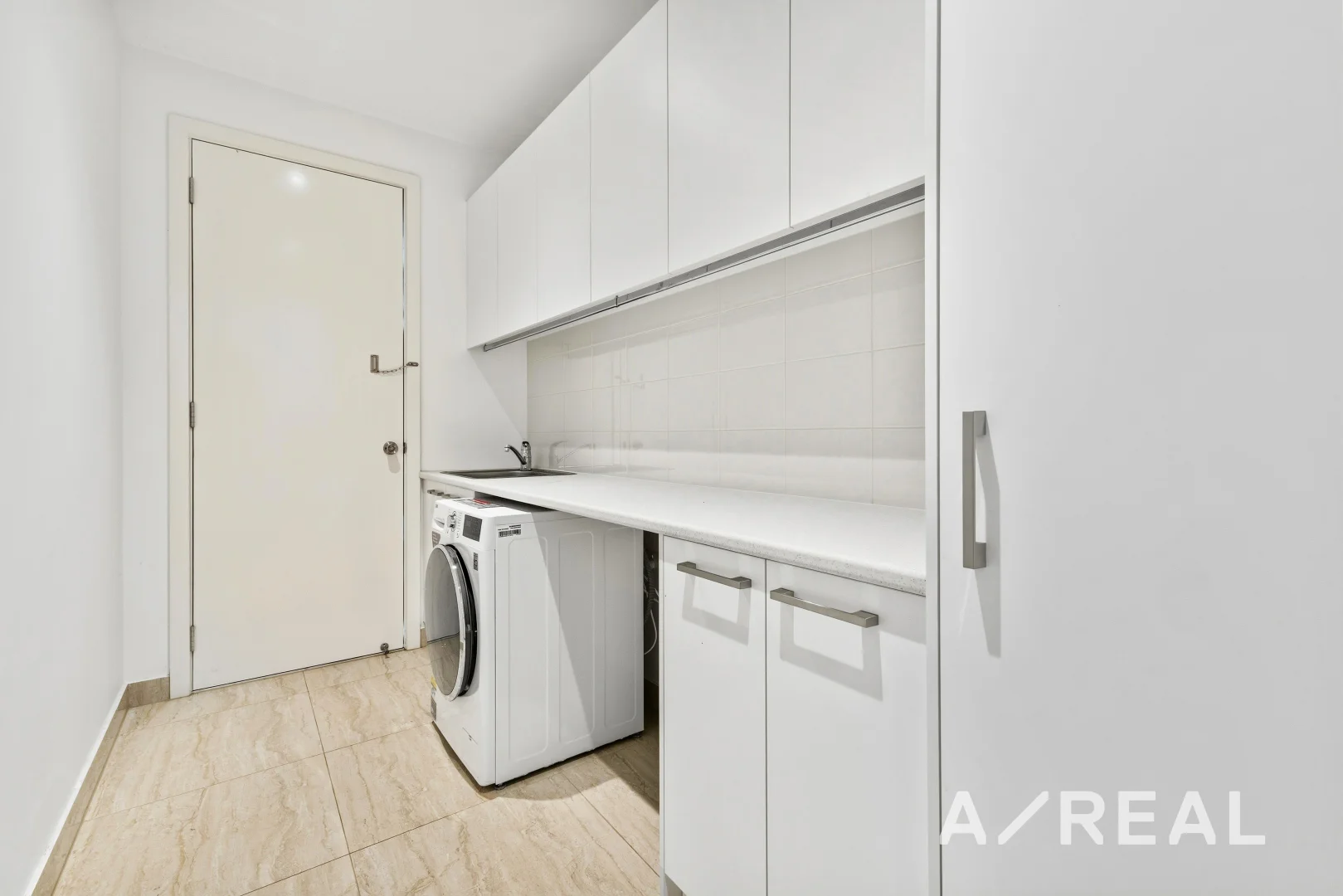 Additional image 7 of 1/5 Wattletree Court, Glen Waverley VIC 3150