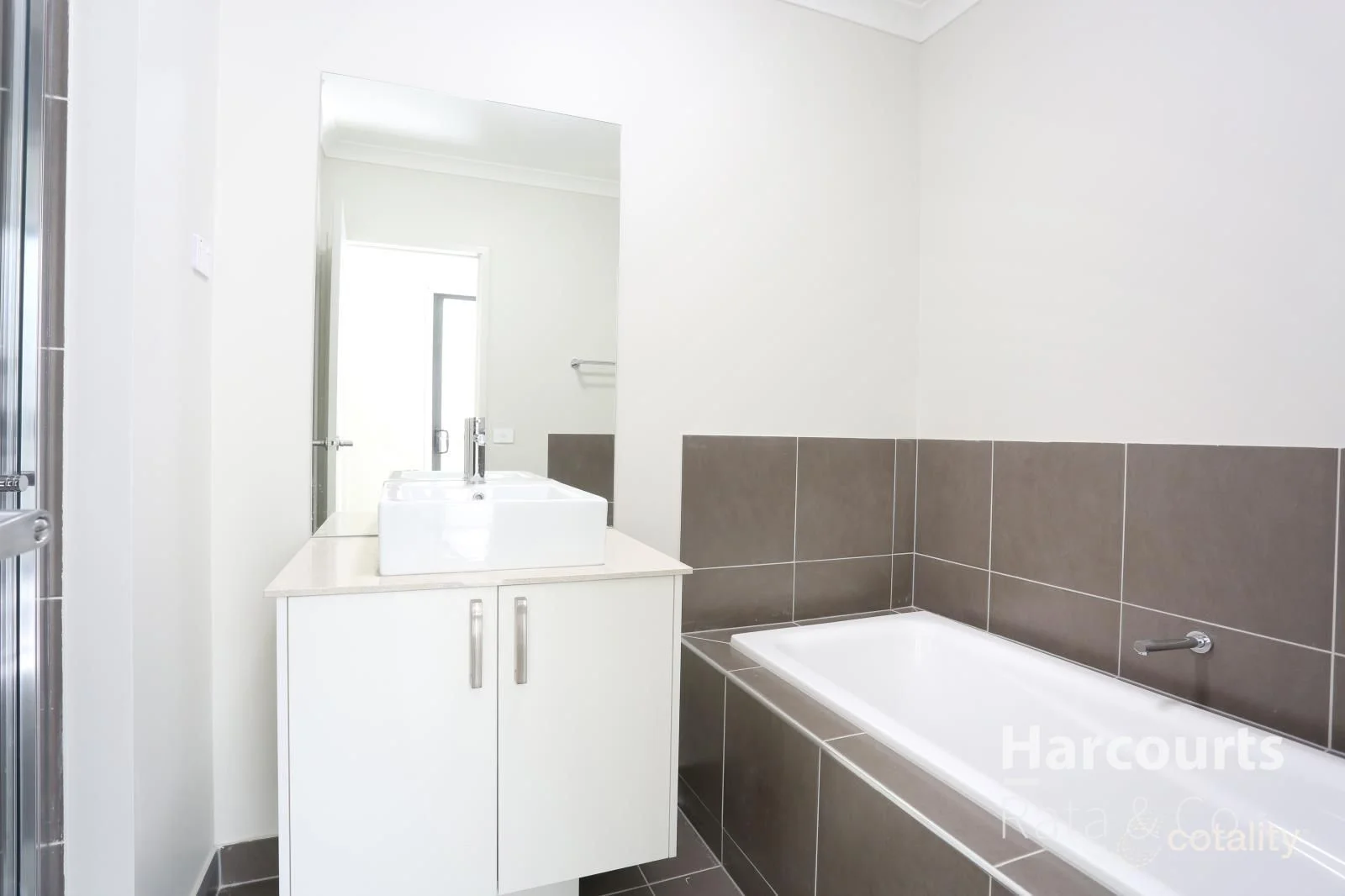 Additional image 6 of 6B Tripani Avenue, Lalor VIC 3075