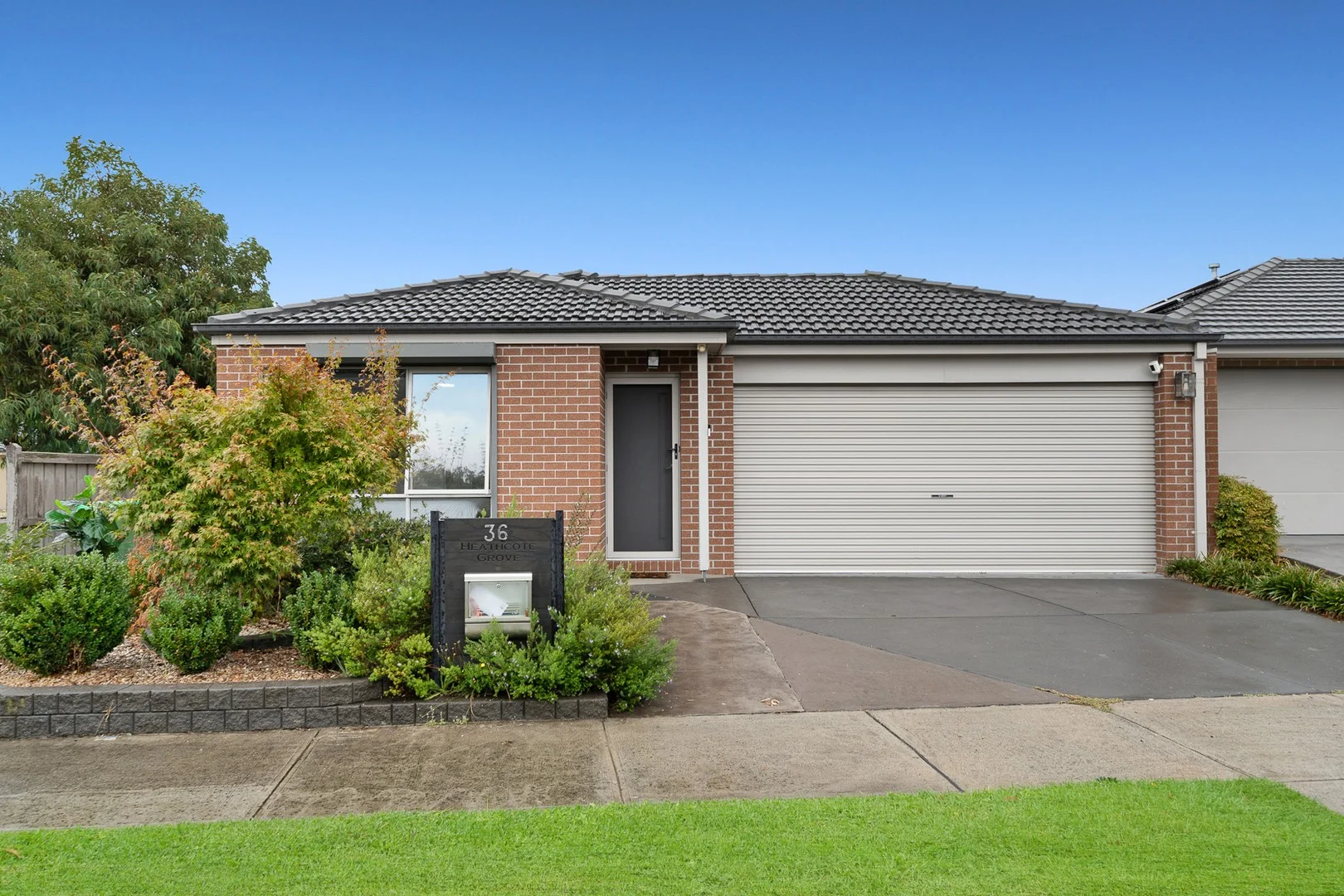 36 Heathcote Grove, Officer VIC 3809