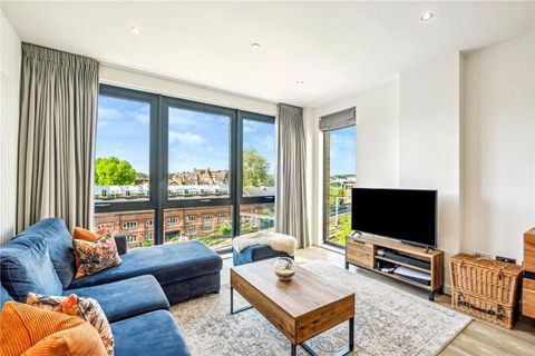 Centric Close, Camden, London NW1