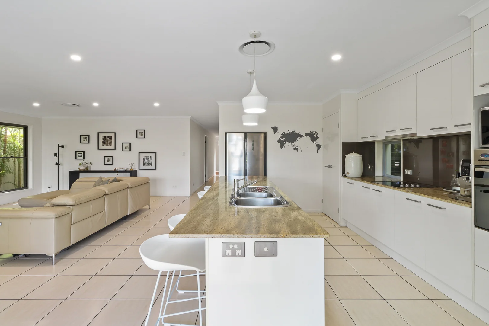 Additional image 3 of 9 Seahorse Dr, Twin Waters QLD 4564