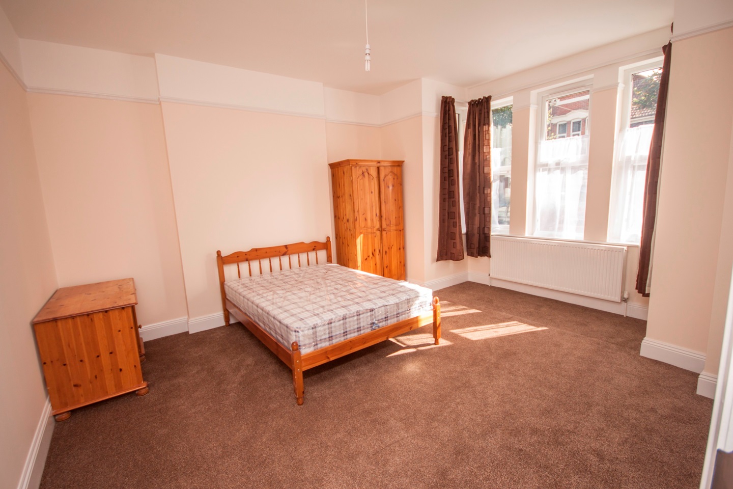 Additional image 6 of 8 Bed Semi-Detached House, Wilton Avenue, SO15, N1 7GU