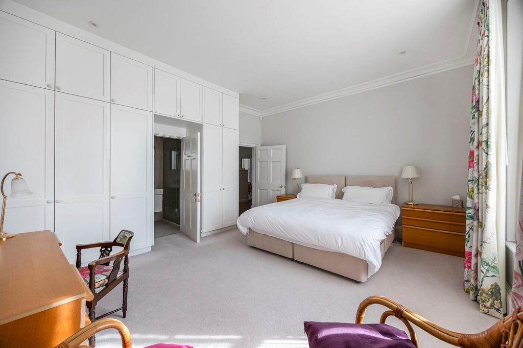 Additional image 18 of 4 bed flat for saleNorthfield End, Henley-On-Thames, Oxfordshire RG9