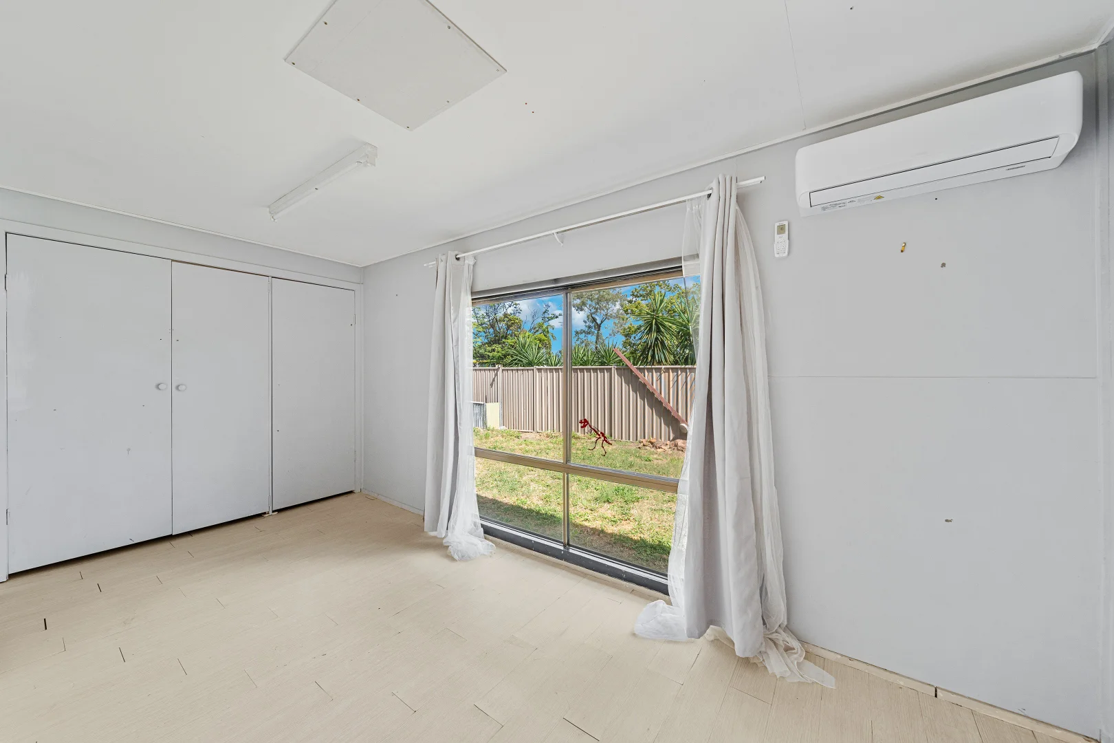 28 Church Lane, Emerald QLD 4720 photo 5