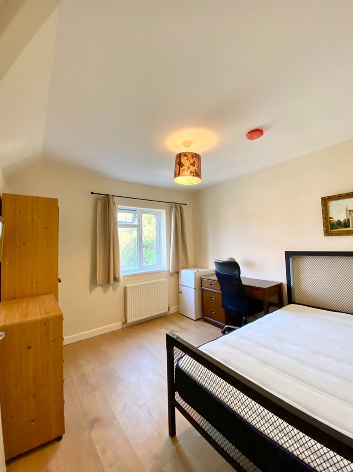 Additional image 10 of 5 Bed Semi-Detached House, Mayfield Road, SO17, N1 7GU