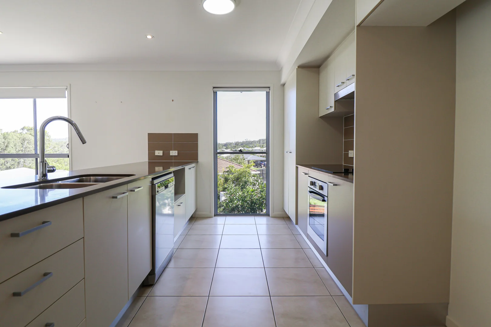 Additional image 3 of 2 Carlsson Place, Kirkwood QLD 4680