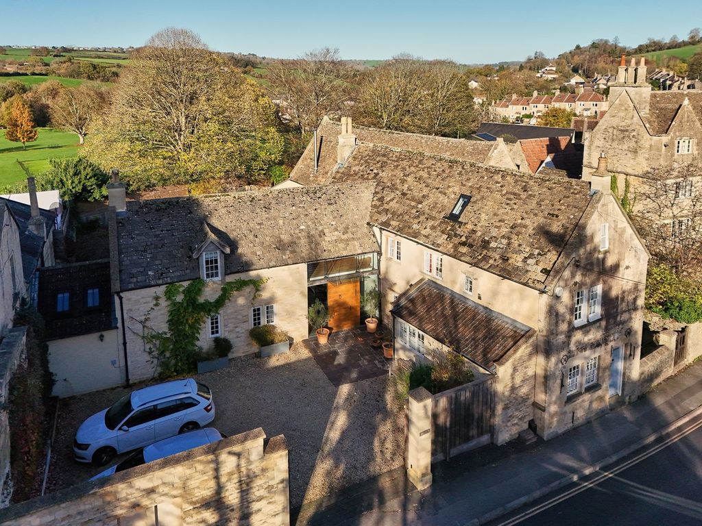 4 bed detached house for saleHigh Street, Box SN13