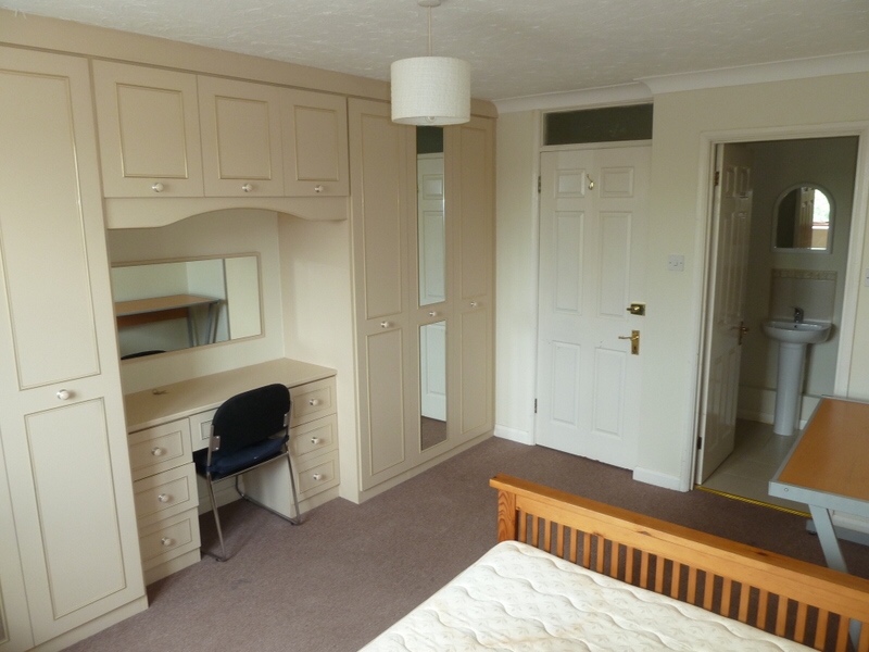 Additional image 6 of 4 Bed Terraced House, Berkeley Close, SO15, N1 7GU
