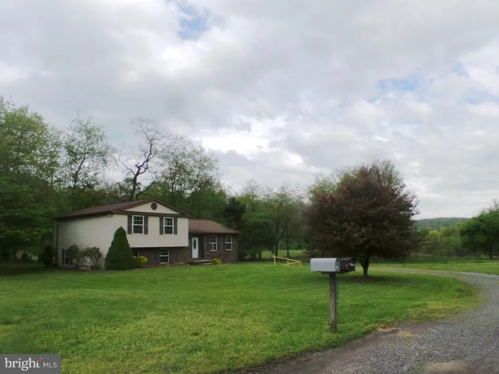 11718 Old Legislative Road SW, Frostburg, MD 21532