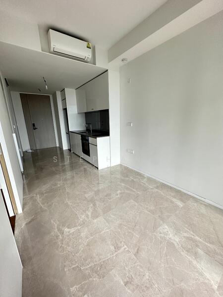 18 Amber Gardens photo 3