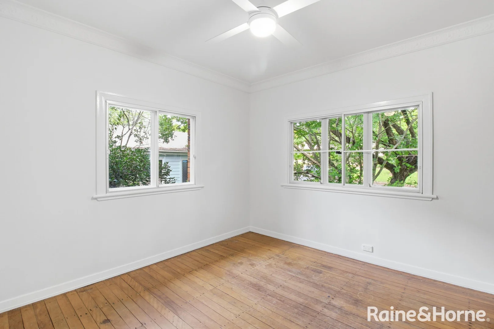 Additional image 15 of 71 Dell Road, St Lucia QLD 4067