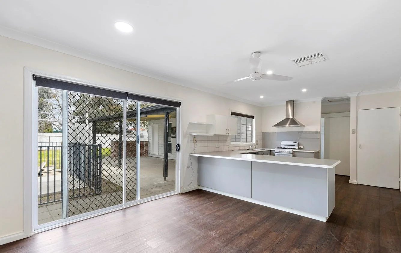 37 Dunlop Street, Yarrawonga VIC 3730 photo 5